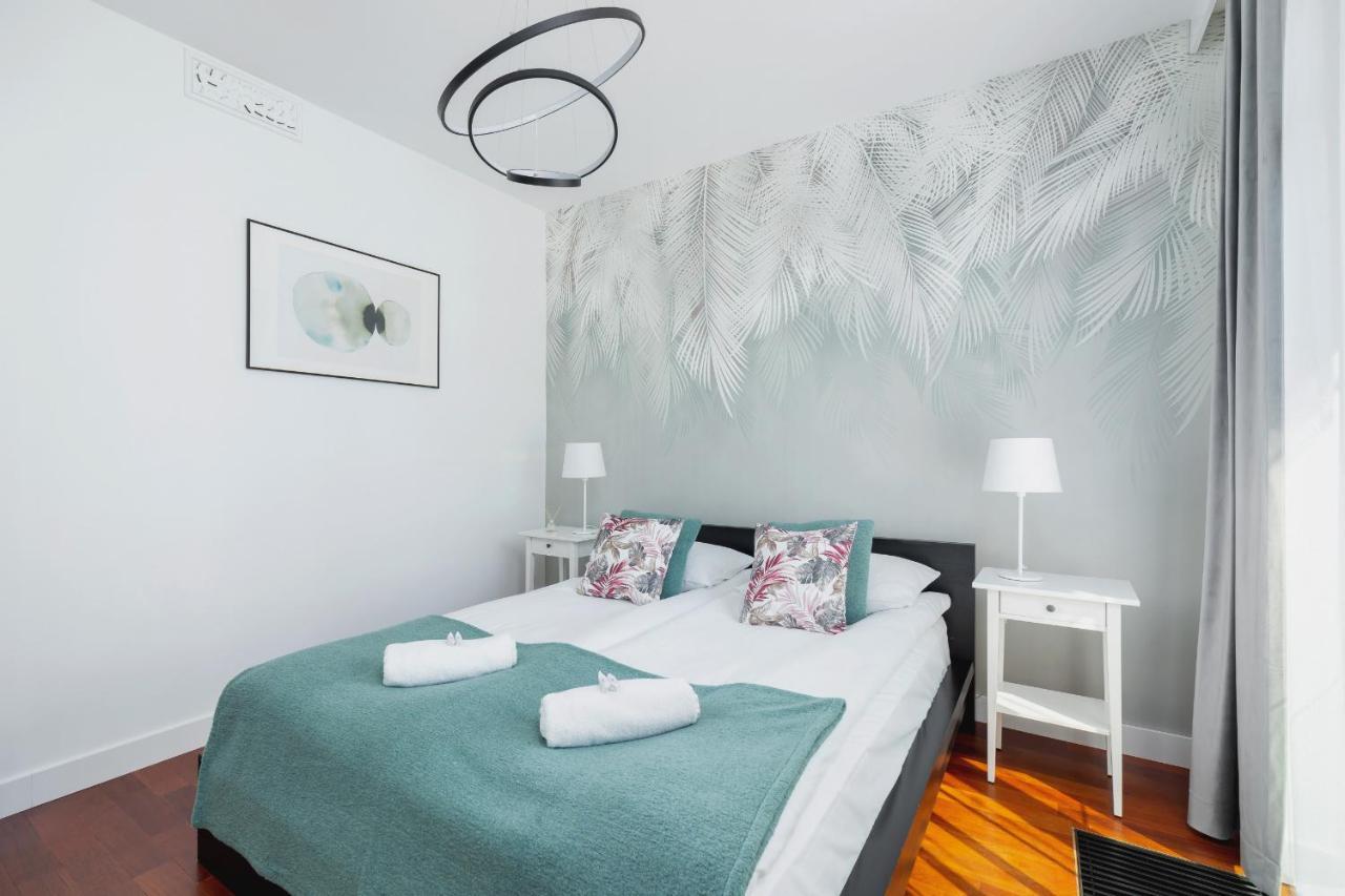 Apartment Lobzowska Cracow By Noclegi Renters Krakow Bagian luar foto