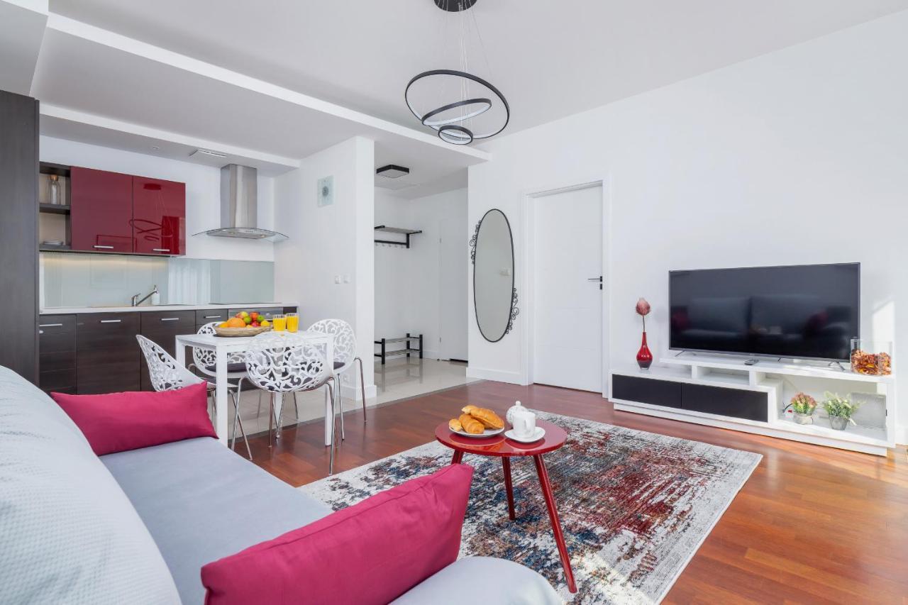 Apartment Lobzowska Cracow By Noclegi Renters Krakow Bagian luar foto